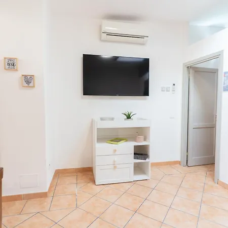 Benny Holiday home